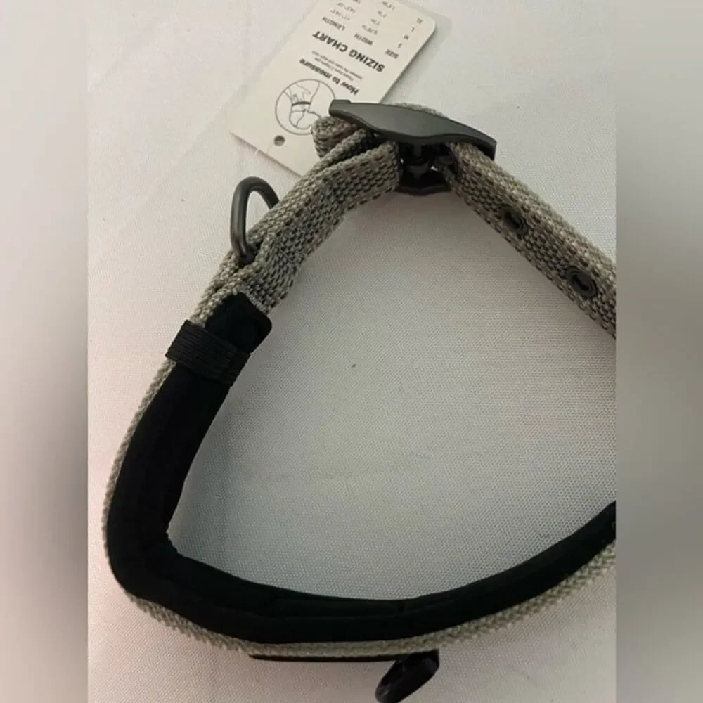Pet find dog‎ collar size small gray